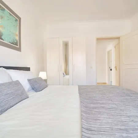 Casa de hóspedes Aomo-casa Parede