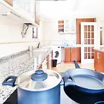 Aomo-casa Guest house Parede