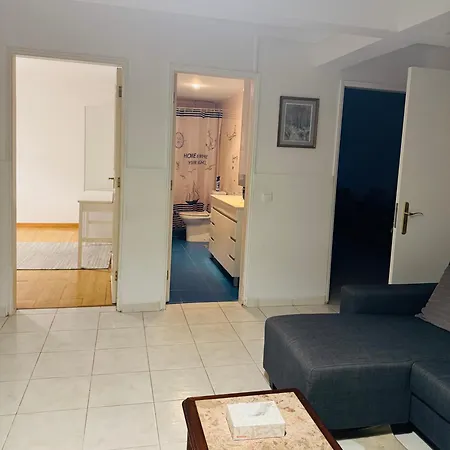 Aomo-casa Penzion Parede