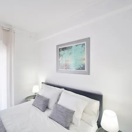 Aomo-casa Pensión 4*