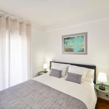 Aomo-casa Pensión 4*