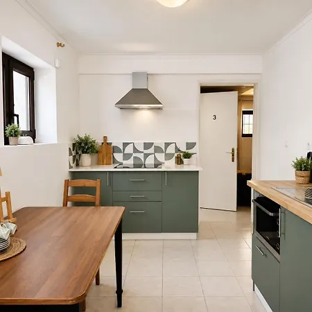 Aomo-casa Guest house Parede