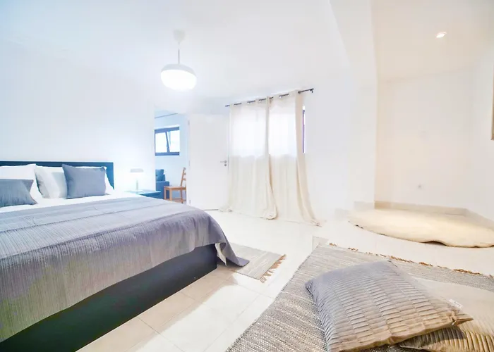 Πανσιόν Aomo-casa